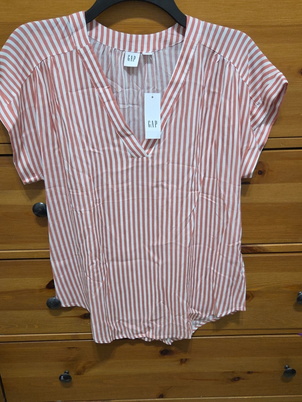 GAP Coral and White Striped V-Neck Short Sleeve Blouse